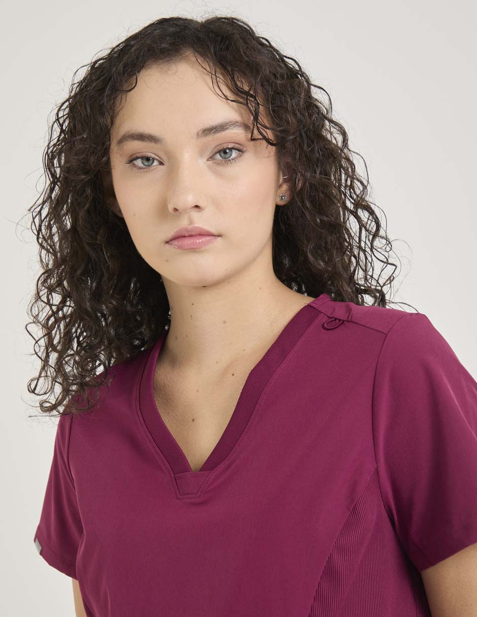 Playera manga corta cuello v para mujer 4